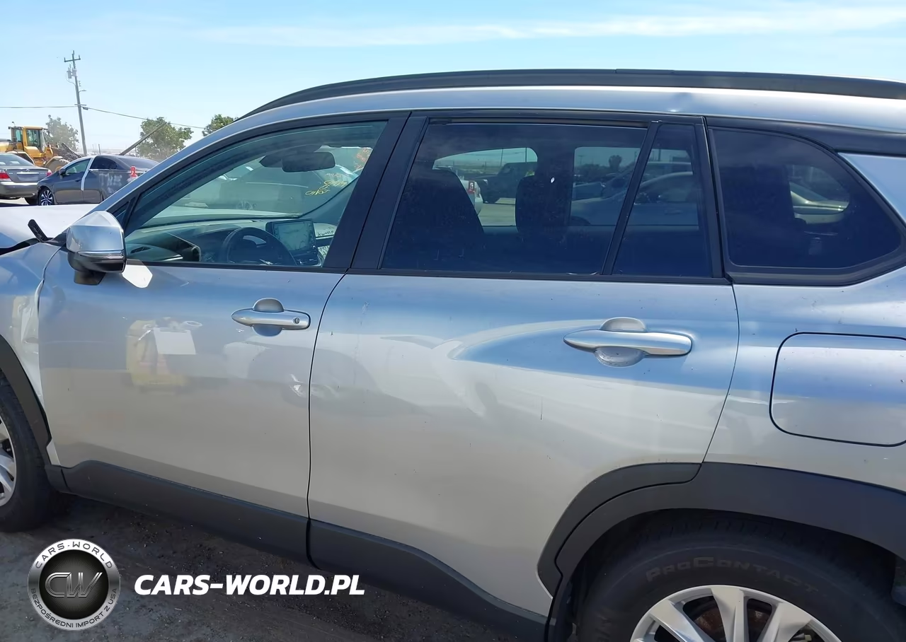 2022 Toyota Corolla Cross Le VIN:7MUBAABG8NV030234 - 14