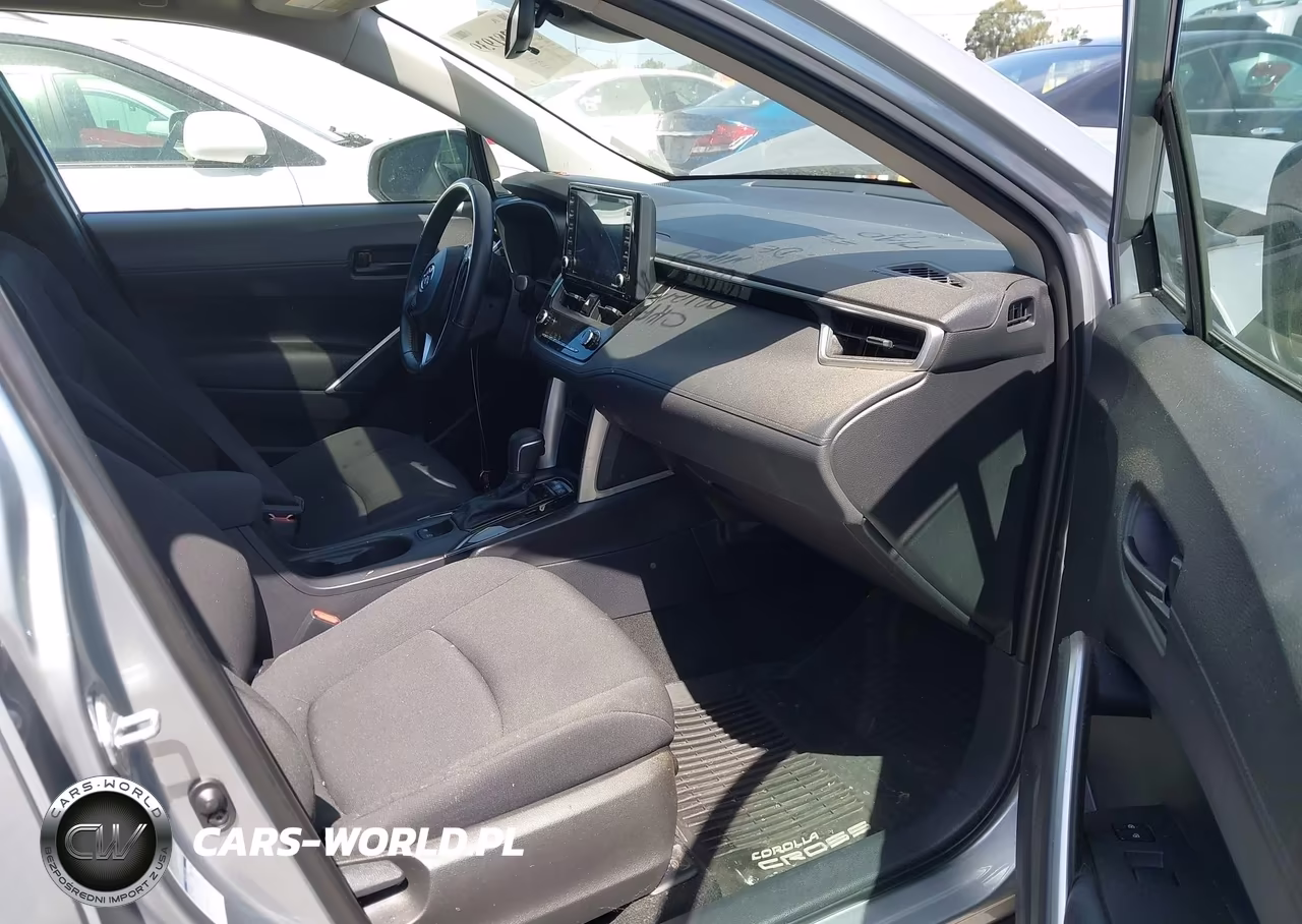 2022 Toyota Corolla Cross Le VIN:7MUBAABG8NV030234 - 5