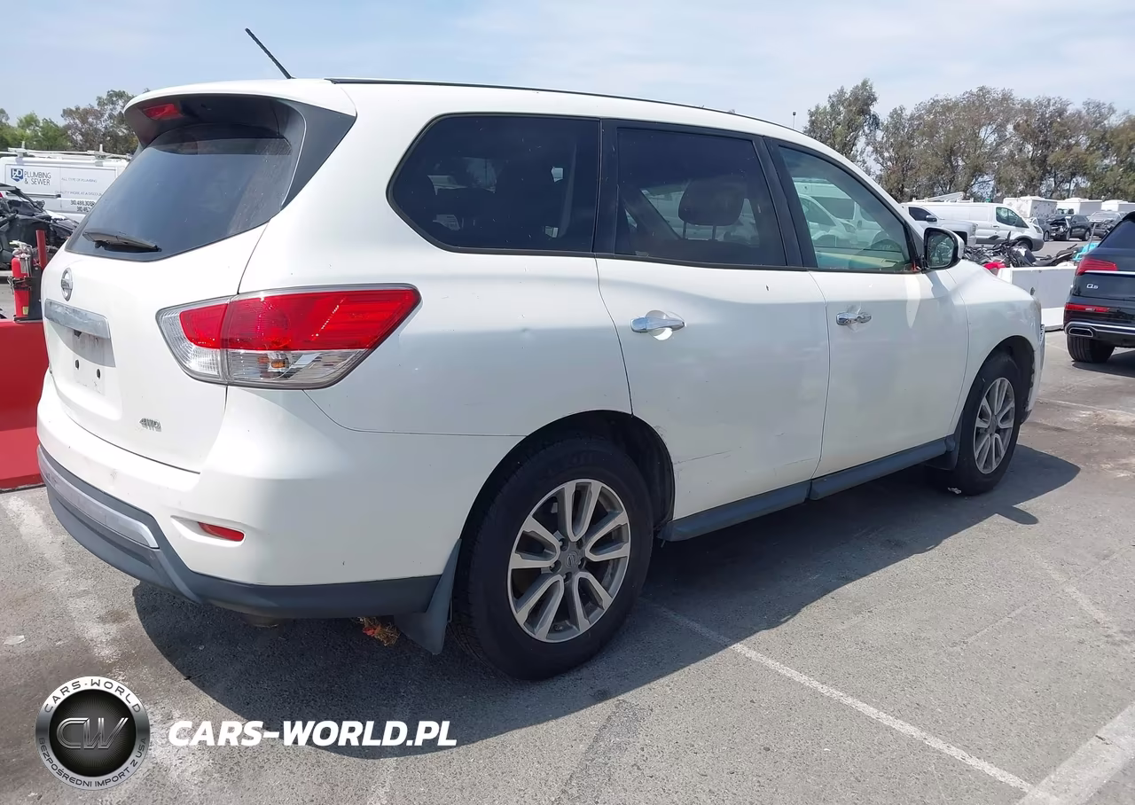 2015 Nissan Pathfinder S VIN:5N1AR2MM0FC626721 - 4