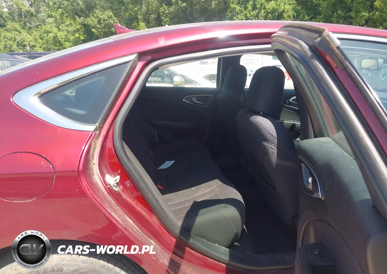 2015 Chrysler 200 Limited VIN:1C3CCCAB8FN710351 - 8