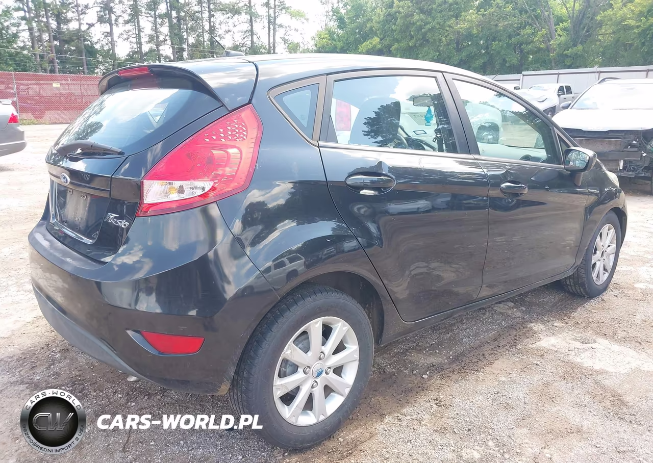 2011 Ford Fiesta Se VIN:3FADP4EJ0BM174517 - 4