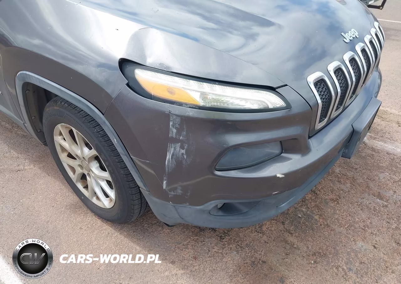 2014 Jeep Cherokee Latitude VIN:1C4PJLCS3EW299871 - 6