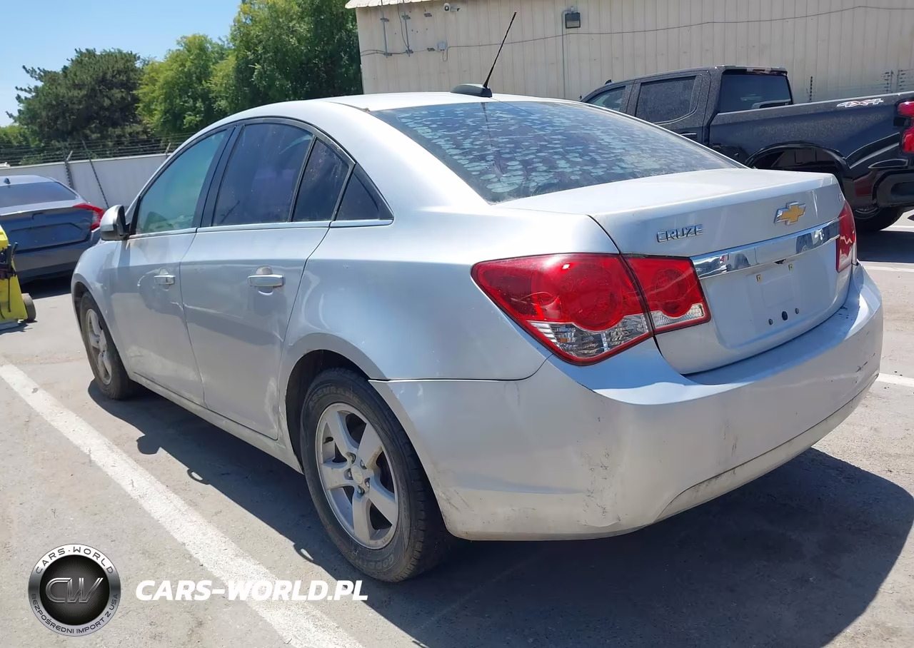 2015 Chevrolet Cruze 1Lt Auto VIN:1G1PC5SB2F7105682 - 3