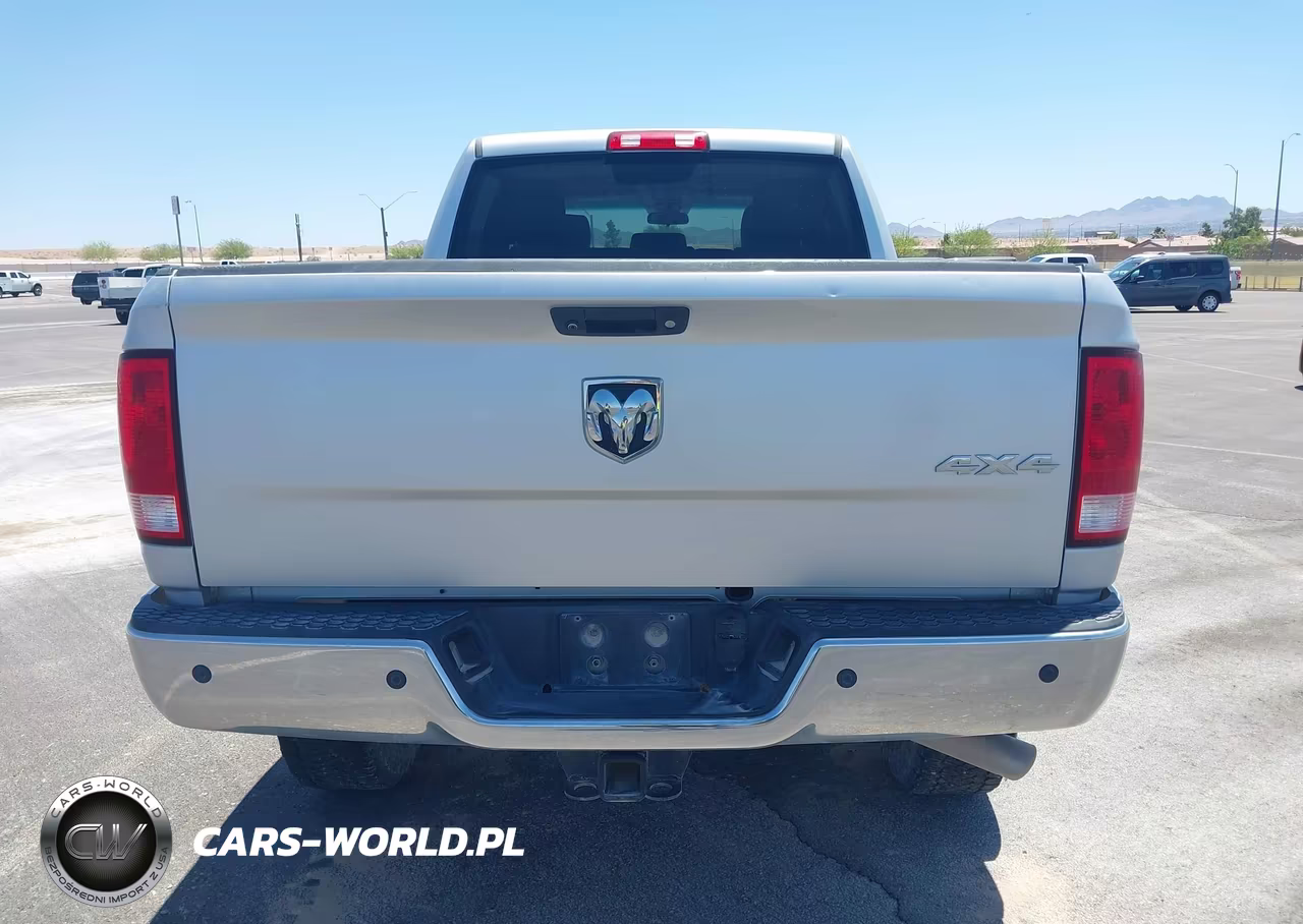 2018 Ram 2500 Tradesman 4X4 6'4 Box VIN:3C6TR5CJ8JG295258 - 14