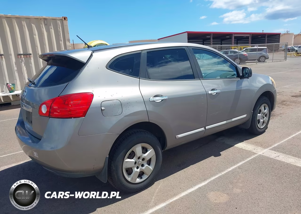2011 Nissan Rogue S VIN:JN8AS5MT7BW565897 - 4