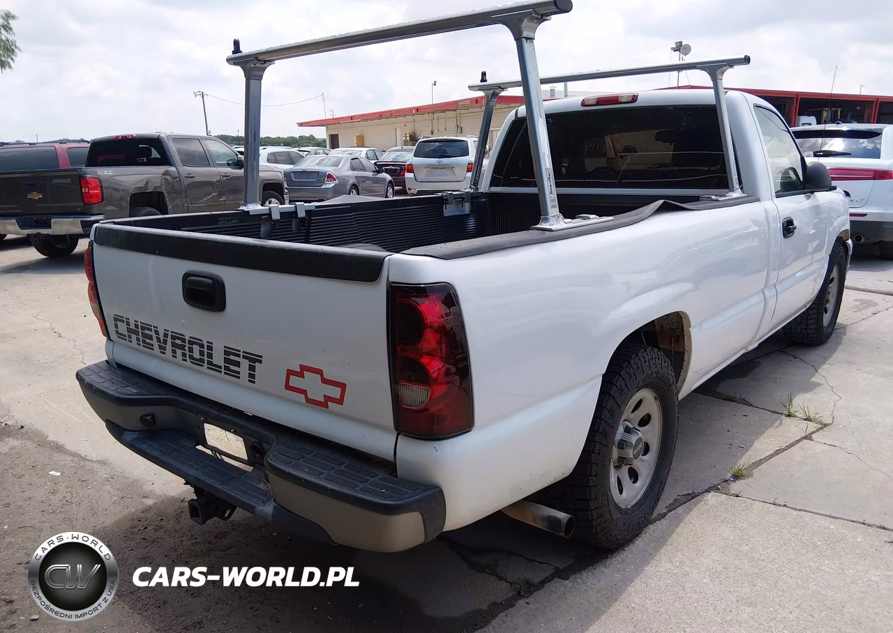 2005 Chevrolet Silverado 1500 Work Truck VIN:1GCEC14T65Z140421 - 4