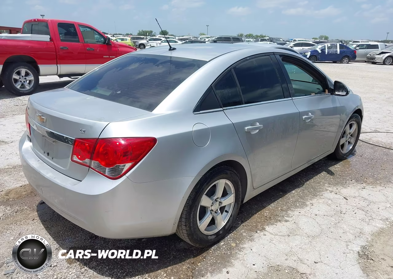 2013 Chevrolet Cruze Lt VIN:1G1PK5SB0D7156677 - 4