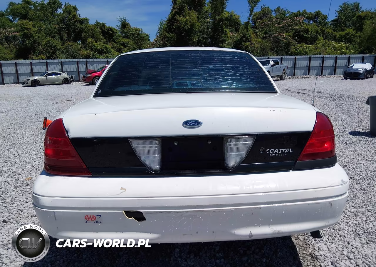 2005 Ford Crown Victoria Police VIN:2FAFP71W25X132659 - 16