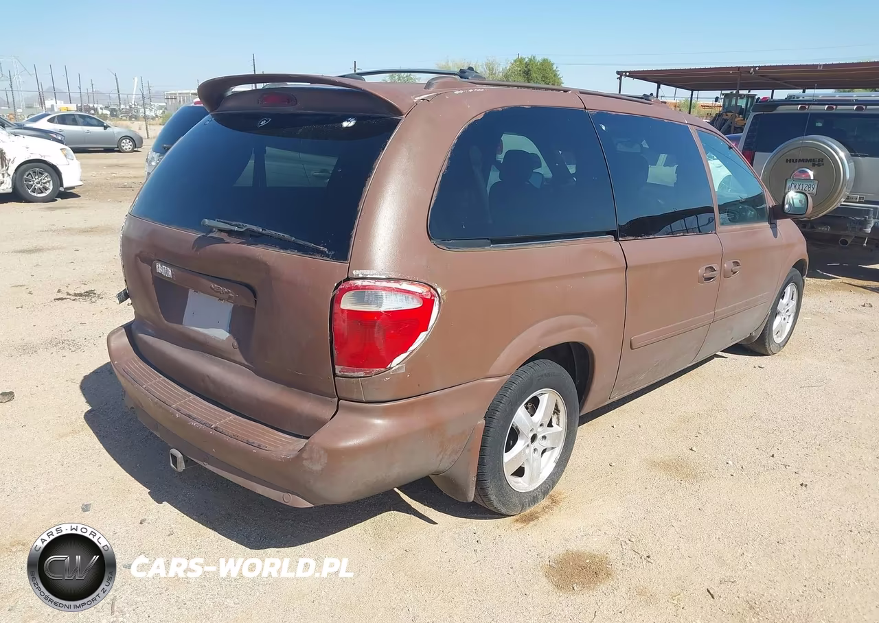 2005 Dodge Grand Caravan Sxt VIN:2D8GP44L05R149383 - 4