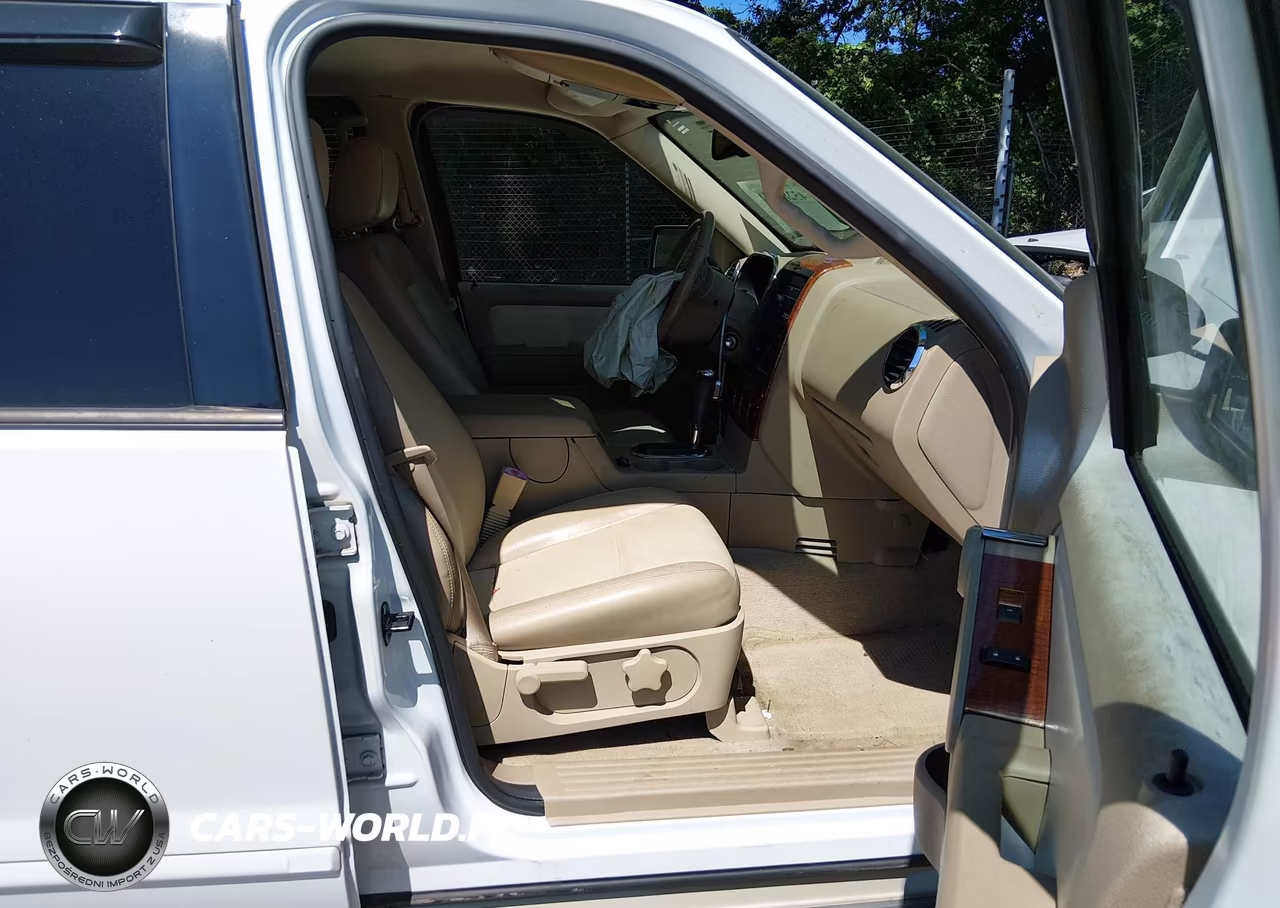 2007 Ford Explorer Eddie Bauer VIN:1FMEU64EX7UA71613 - 5
