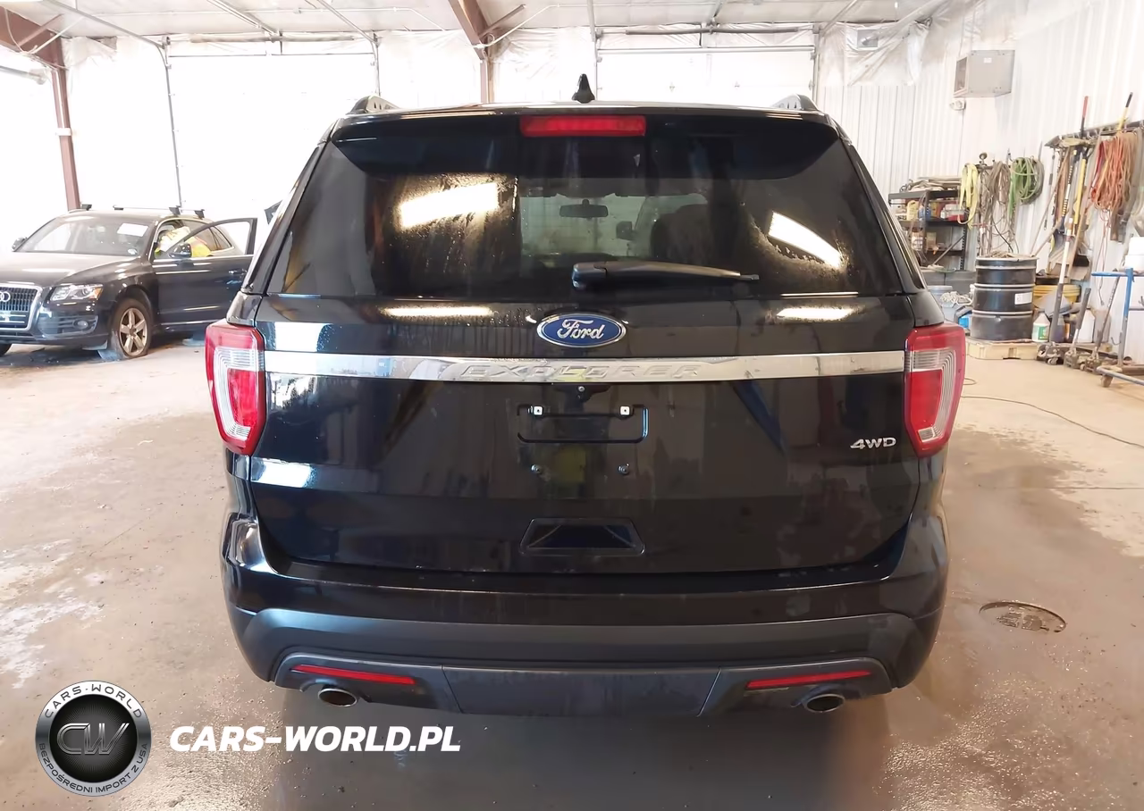 2017 Ford Explorer VIN:1FM5K8B81HGC91883 - 16