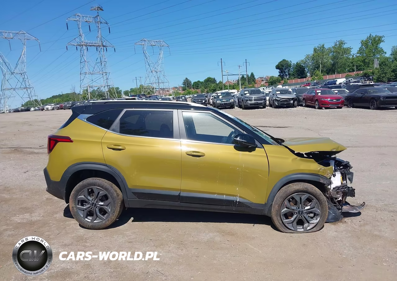 2024 Kia Seltos S VIN:KNDEUCAAXR7629000 - 13