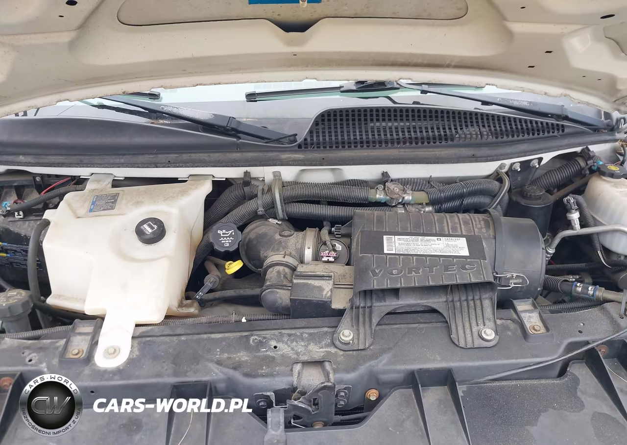 2008 Chevrolet Express Cutaway Work Van VIN:1GBJG31K881126389 - 5