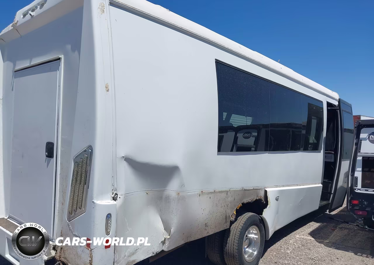 2017 Ford E-450 Cutaway VIN:1FDXE4FS5HDC23571 - 13