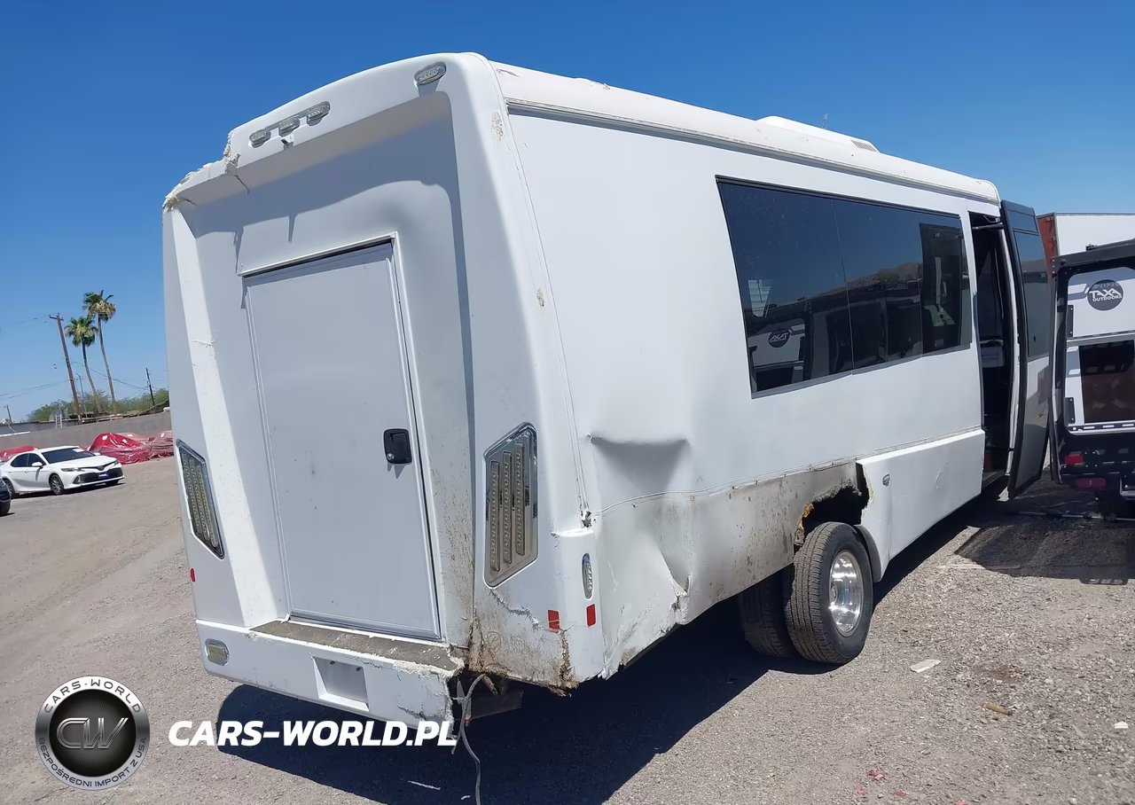 2017 Ford E-450 Cutaway VIN:1FDXE4FS5HDC23571 - 4