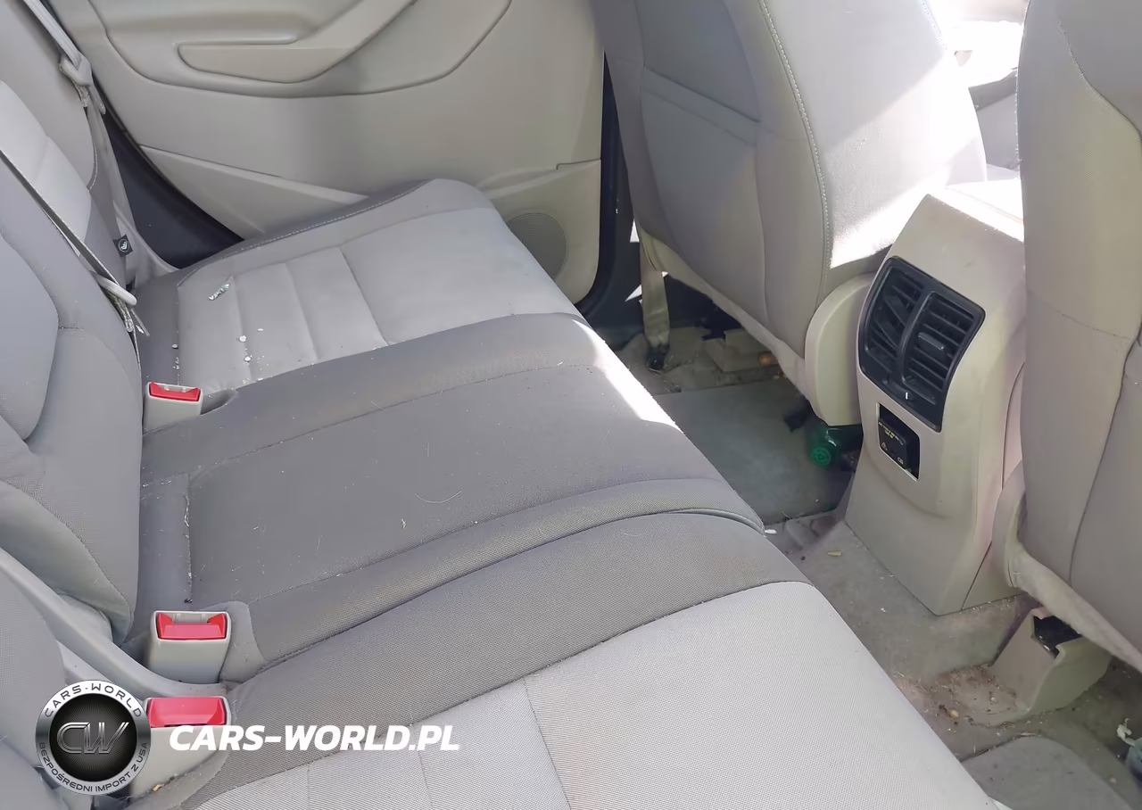 2013 Ford C-Max Hybrid Se VIN:1FADP5AU1DL531553 - 8