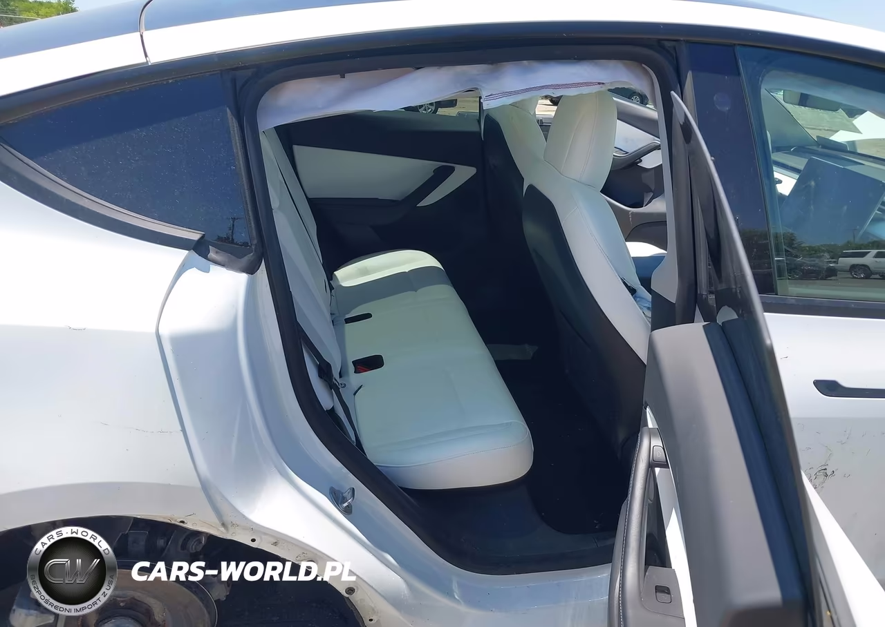 2022 Tesla Model Y Long Range Dual Motor All-Wheel Drive VIN:7SAYGDEE4NF440065 - 8
