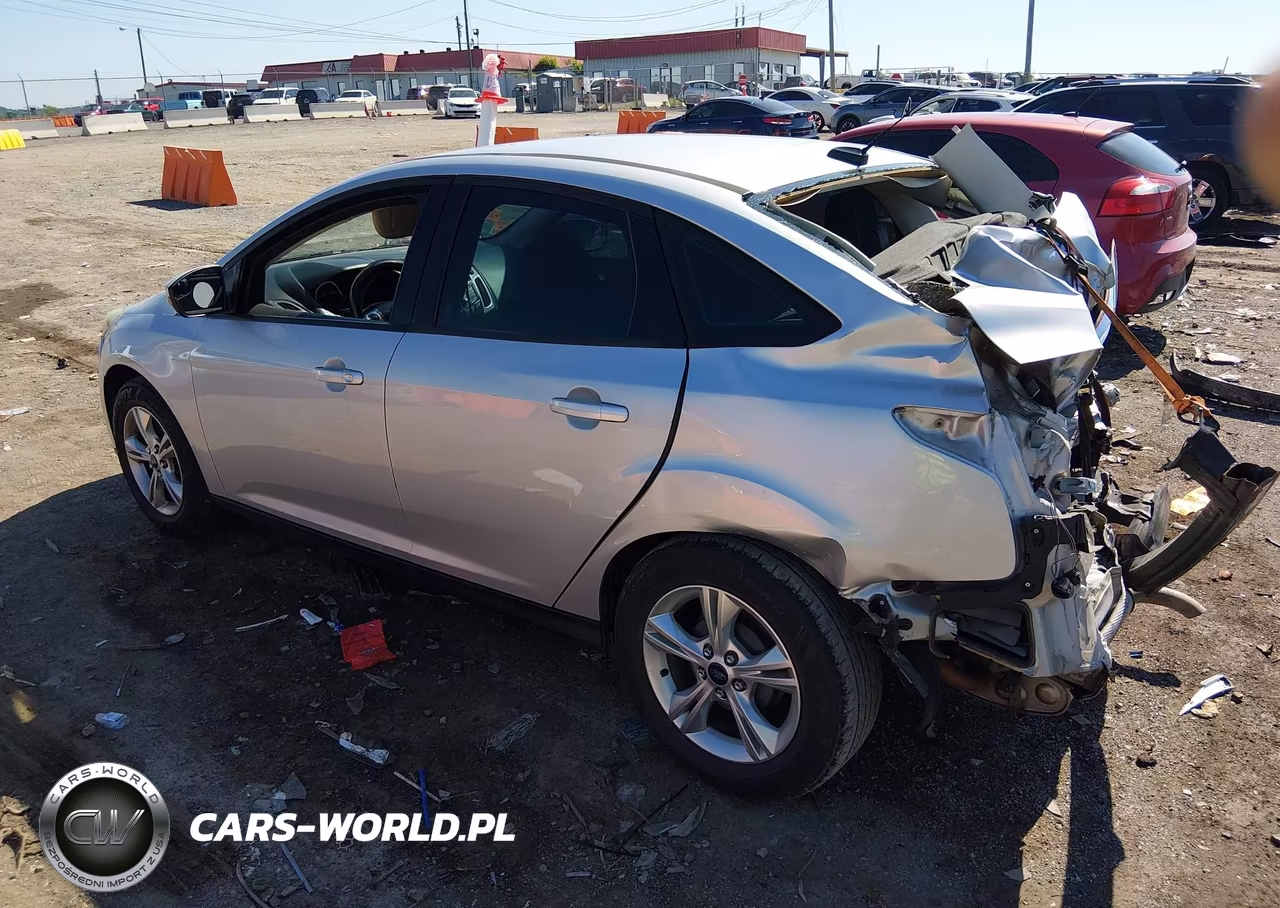2013 Ford Focus Se VIN:1FADP3F2XDL311792 - 3