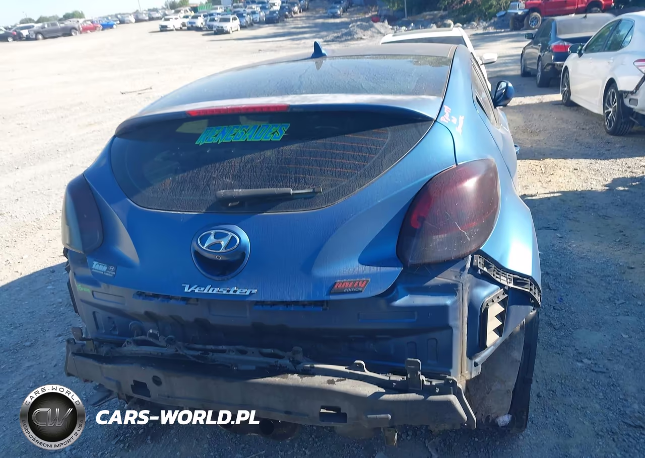 2016 Hyundai Veloster Turbo Rally Edition VIN:KMHTC6AE2GU260254 - 16