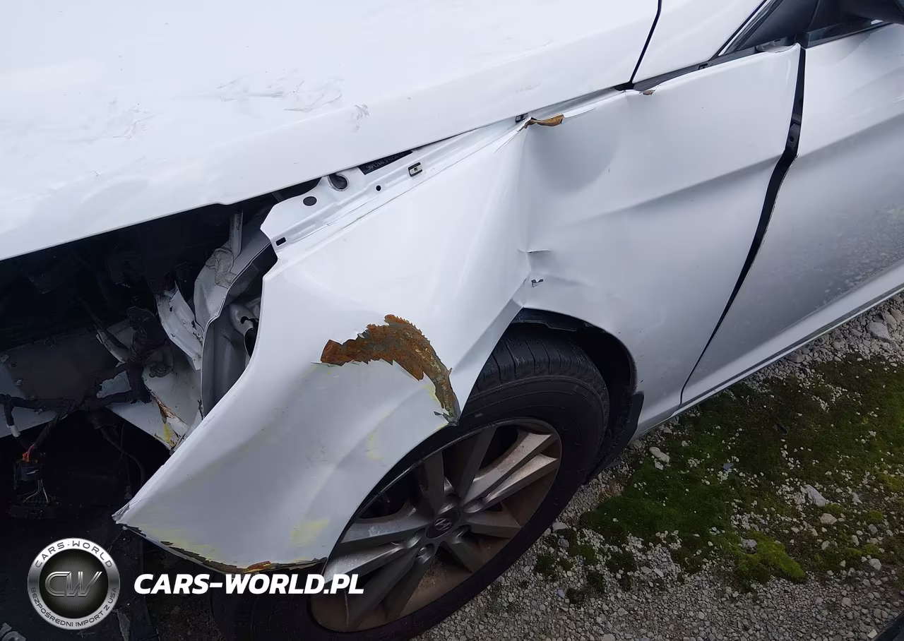 2015 Hyundai Sonata Se VIN:5NPE24AF3FH258700 - 13
