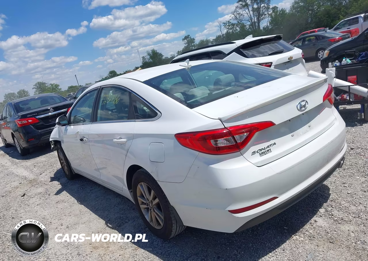 2015 Hyundai Sonata Se VIN:5NPE24AF3FH258700 - 3