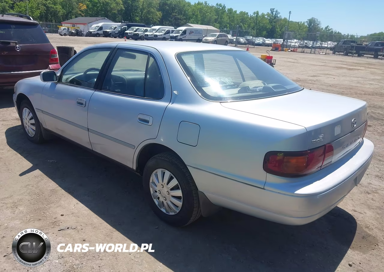 1996 Toyota Camry Dx-Le-Xle VIN:4T1BG12K4TU740703 - 3