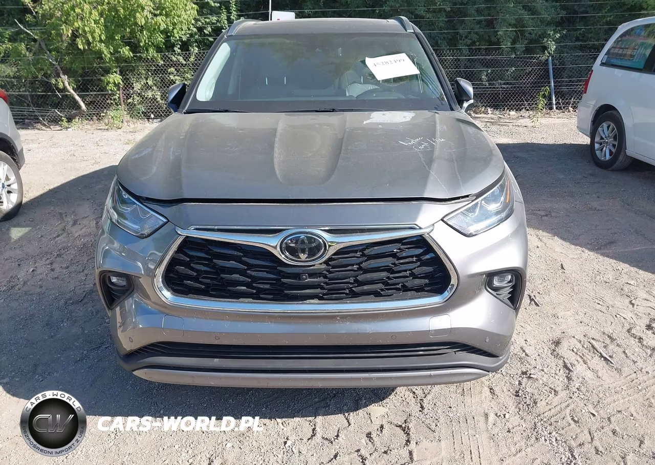 2026 Toyota Highlander Hybrid Platinum VIN:5TDEBRCH6TS705666 - 6
