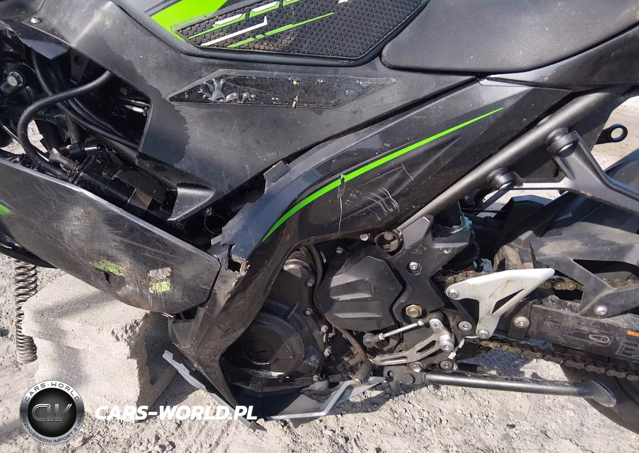 2019 Kawasaki Ex400 VIN:JKAEXKG13KDA31442 - 9