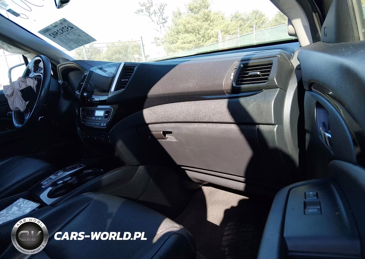 2017 Honda Pilot Elite VIN:5FNYF6H09HB035898 - 5