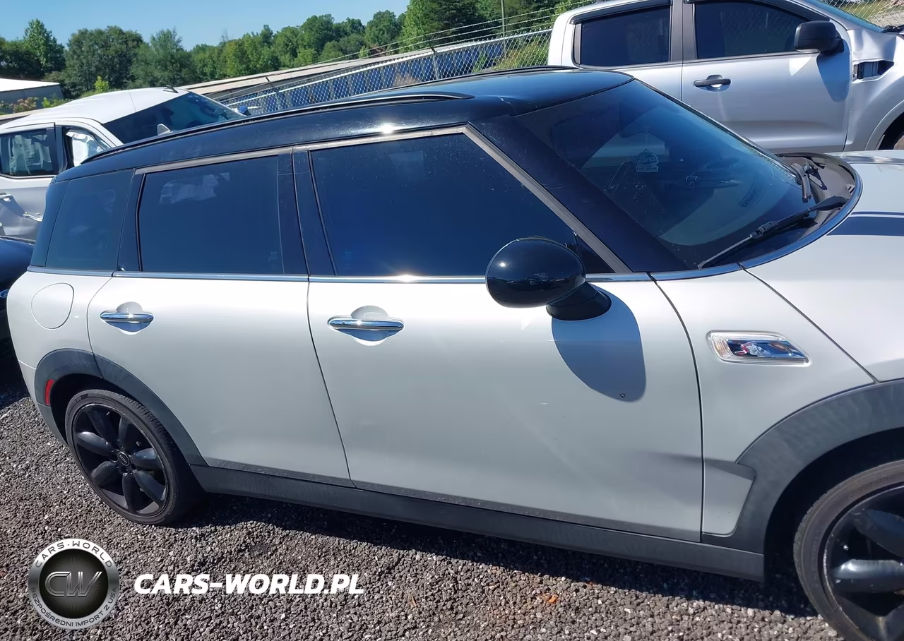 2018 Mini Clubman Cooper S VIN:WMWLN9C52J2E50927 - 13