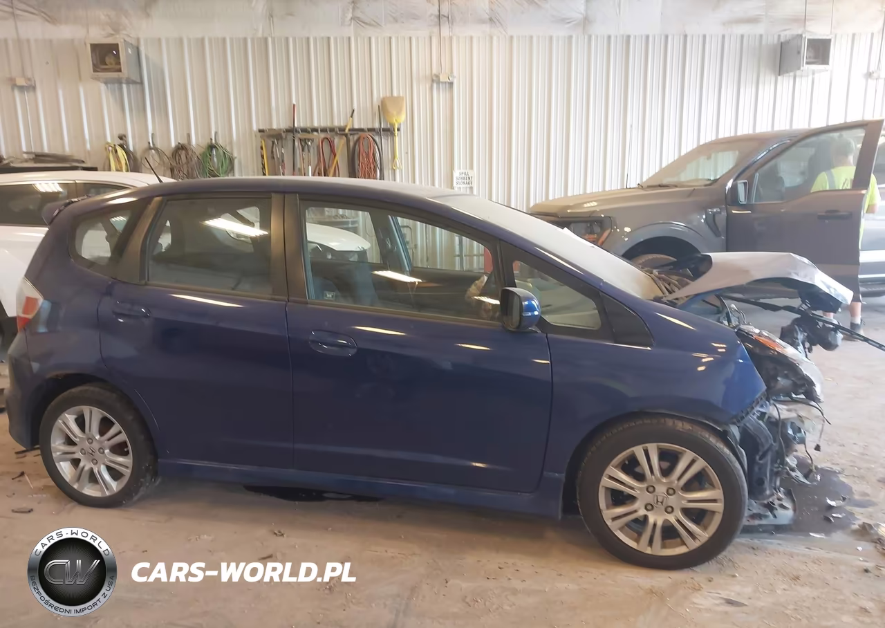2009 Honda Fit Sport VIN:JHMGE88439S049053 - 13