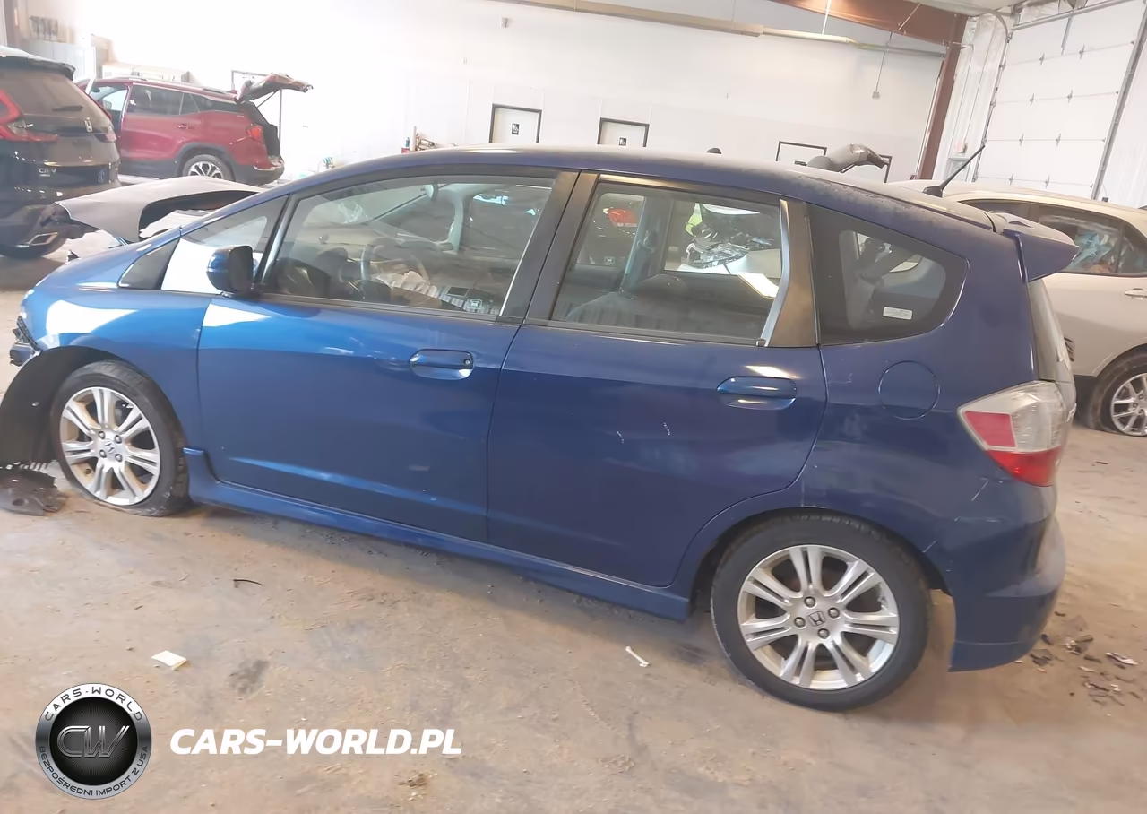2009 Honda Fit Sport VIN:JHMGE88439S049053 - 3
