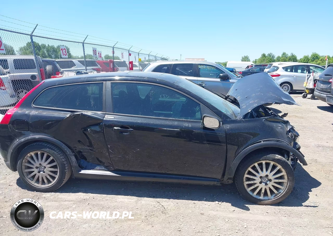2011 Volvo C30 VIN:YV1672MKXB2224052 - 14