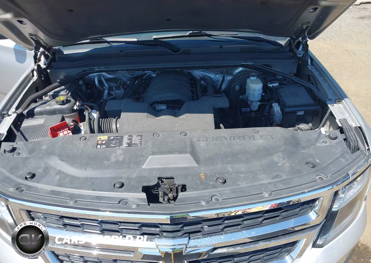 2015 Chevrolet Suburban 1500 Lt VIN:1GNSKJKCXFR543111 - 10