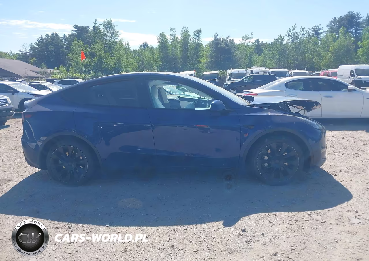 2022 Tesla Model Y Long Range Dual Motor All-Wheel Drive VIN:7SAYGAEE4NF314416 - 13