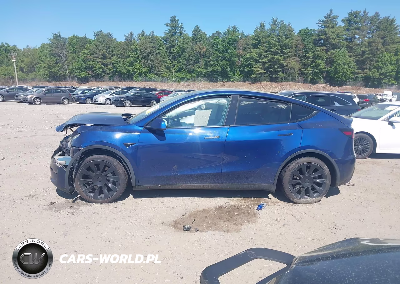 2022 Tesla Model Y Long Range Dual Motor All-Wheel Drive VIN:7SAYGAEE4NF314416 - 14