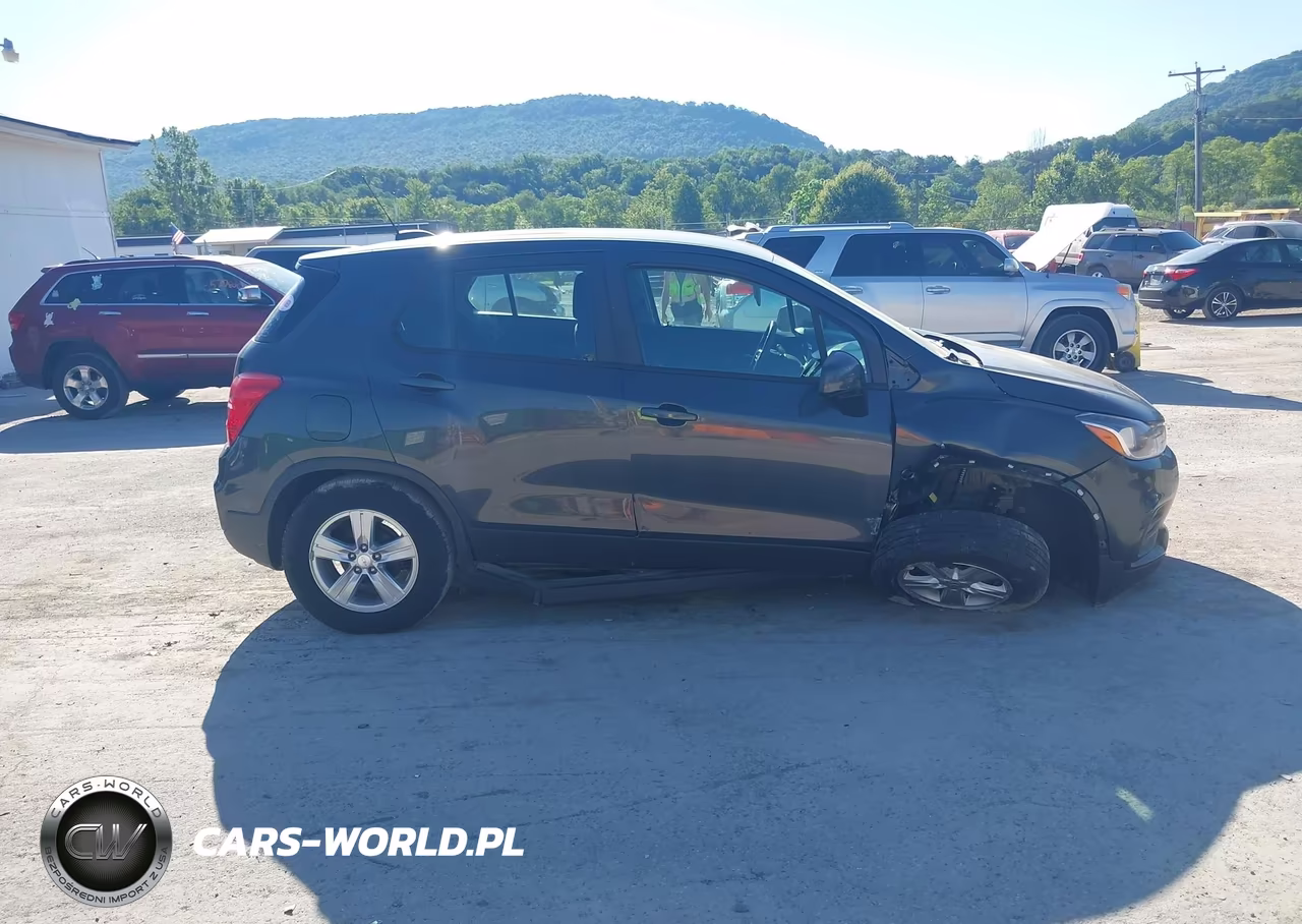 2019 Chevrolet Trax Ls VIN:3GNCJKSB0KL403221 - 13