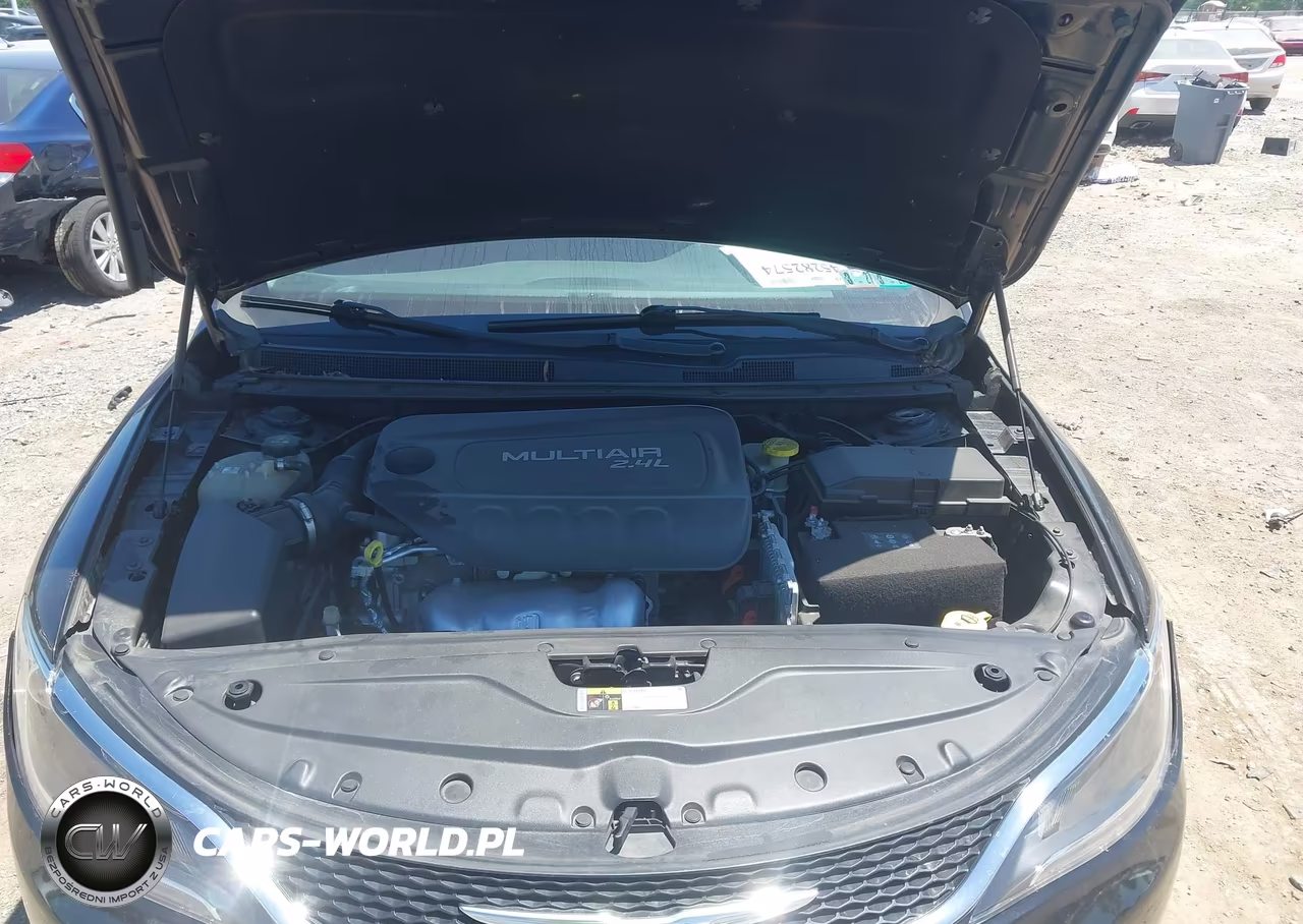 2015 Chrysler 200 Limited VIN:1C3CCCAB8FN571869 - 10