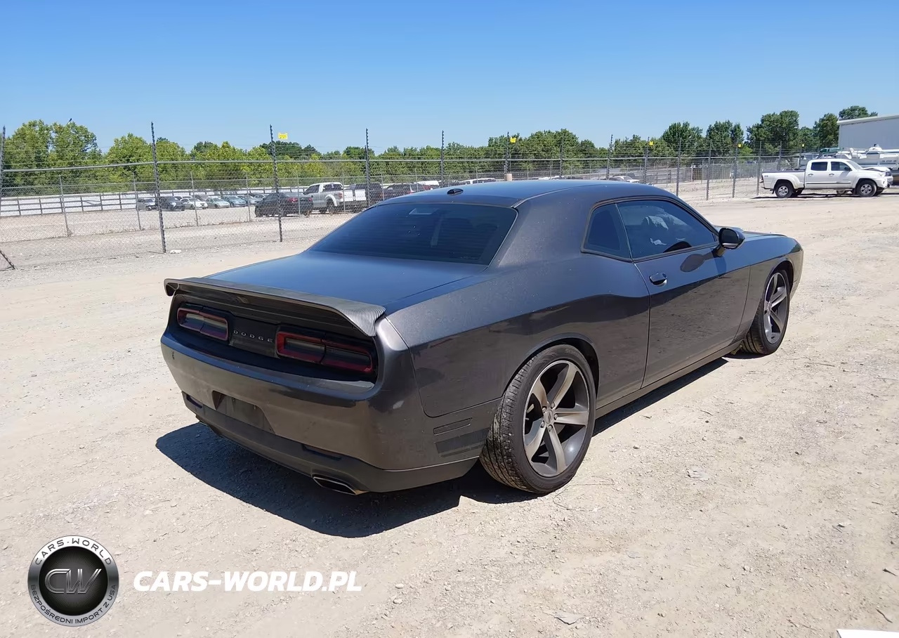 2019 Dodge Challenger Sxt VIN:2C3CDZAG8KH620566 - 4