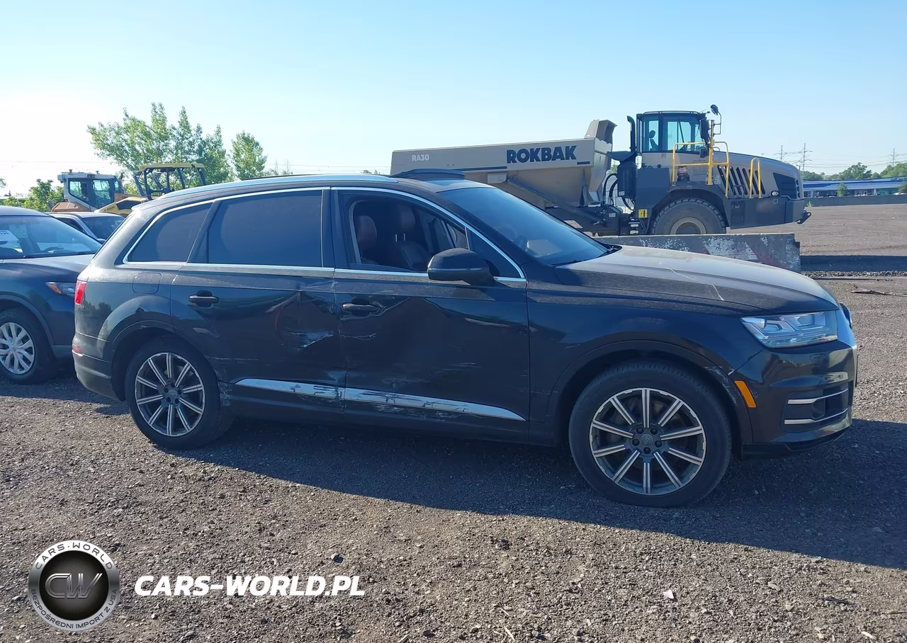 2018 Audi Q7 3.0T Premium VIN:WA1VAAF70JD026714 - 13