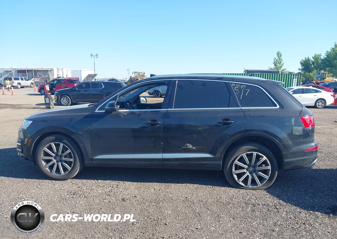 2018 Audi Q7 3.0T Premium VIN:WA1VAAF70JD026714 - 14