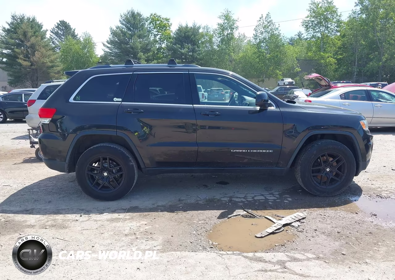 2015 Jeep Grand Cherokee Laredo VIN:1C4RJFAG4FC103335 - 12