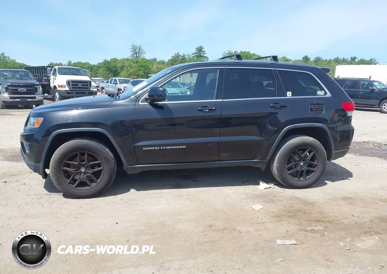 2015 Jeep Grand Cherokee Laredo VIN:1C4RJFAG4FC103335 - 13