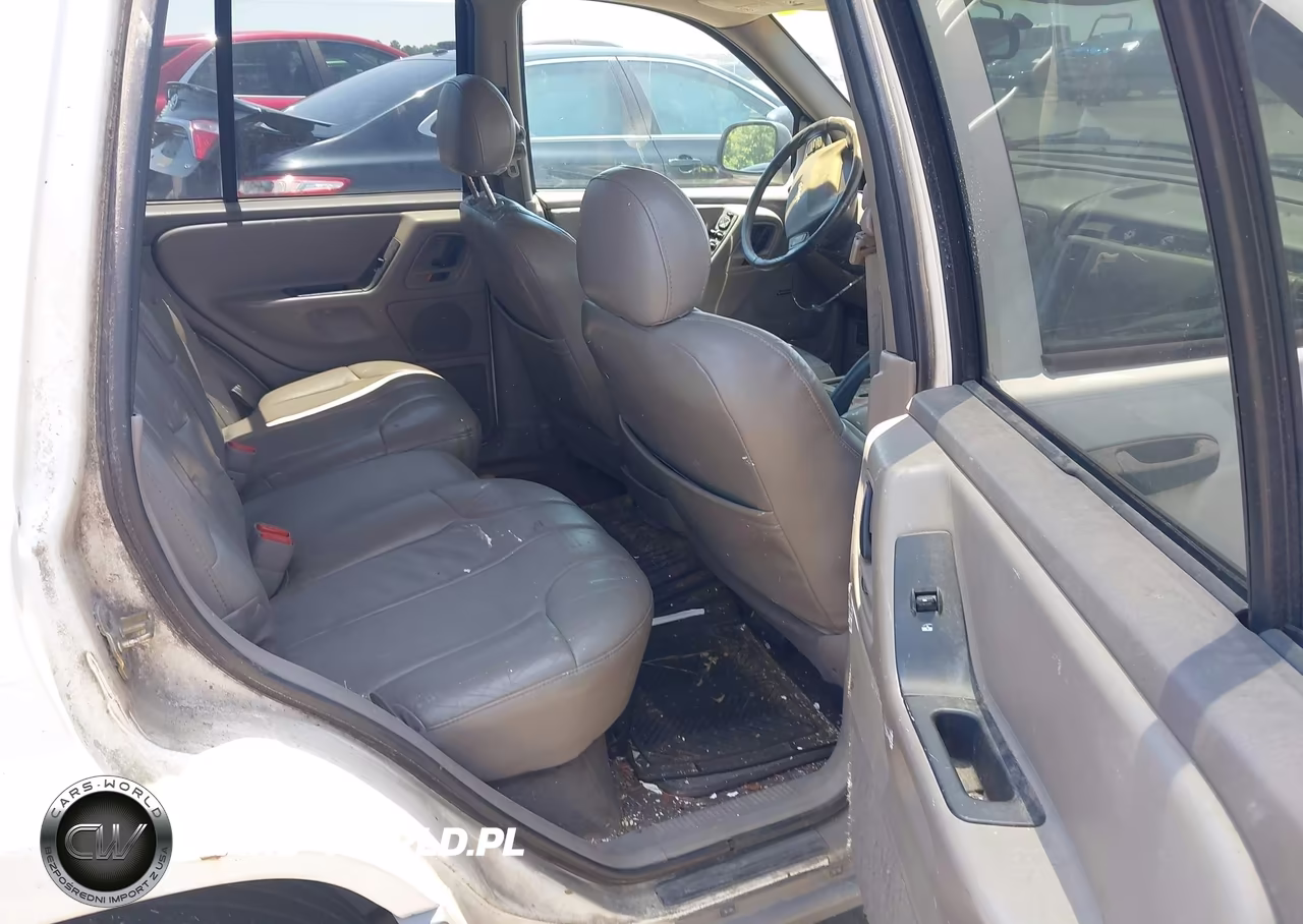 2001 Jeep Grand Cherokee Laredo VIN:1J4GX48S41C558306 - 8