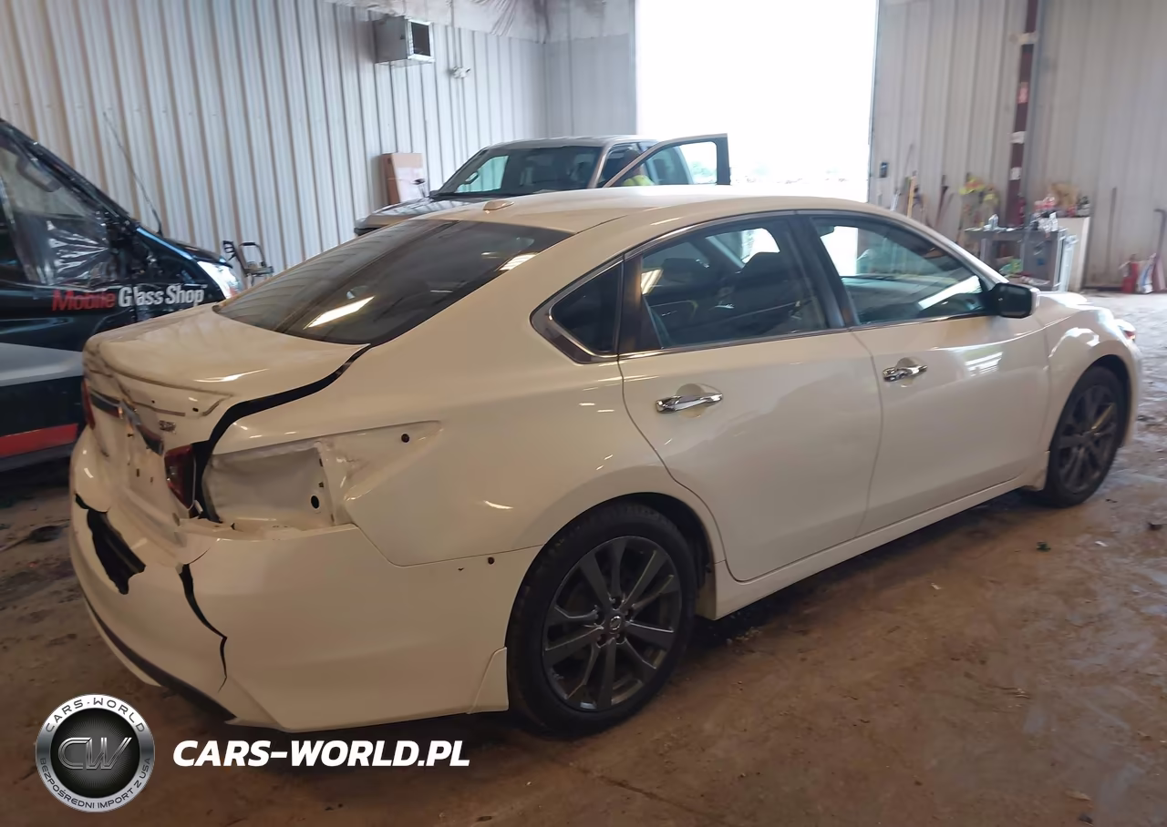 2018 Nissan Altima 2.5 Sr VIN:1N4AL3AP1JC276069 - 4