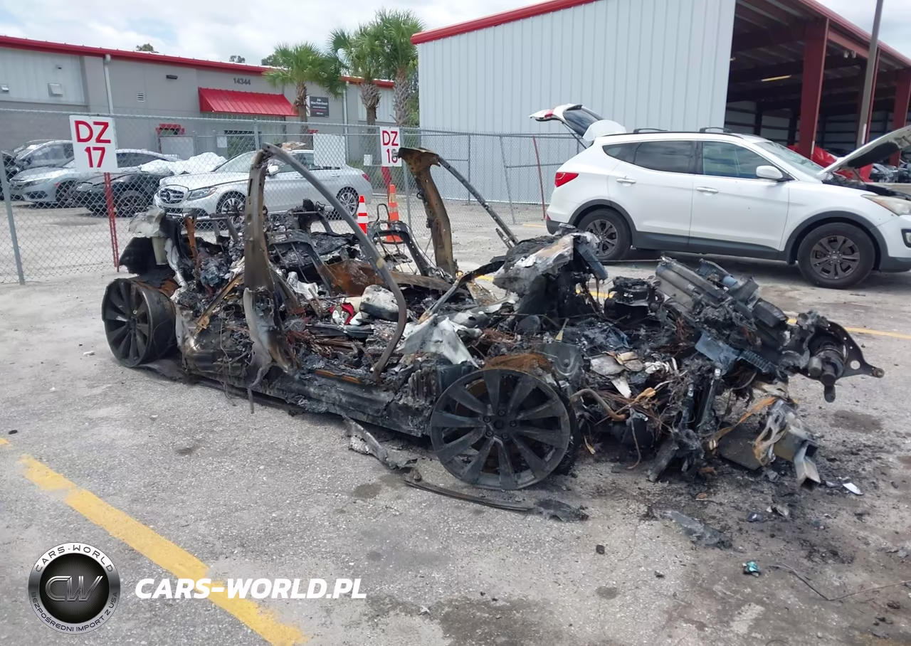 2022 Tesla Model X Plaid Tri Motor All-Wheel Drive – zdjęcie 1 z 13