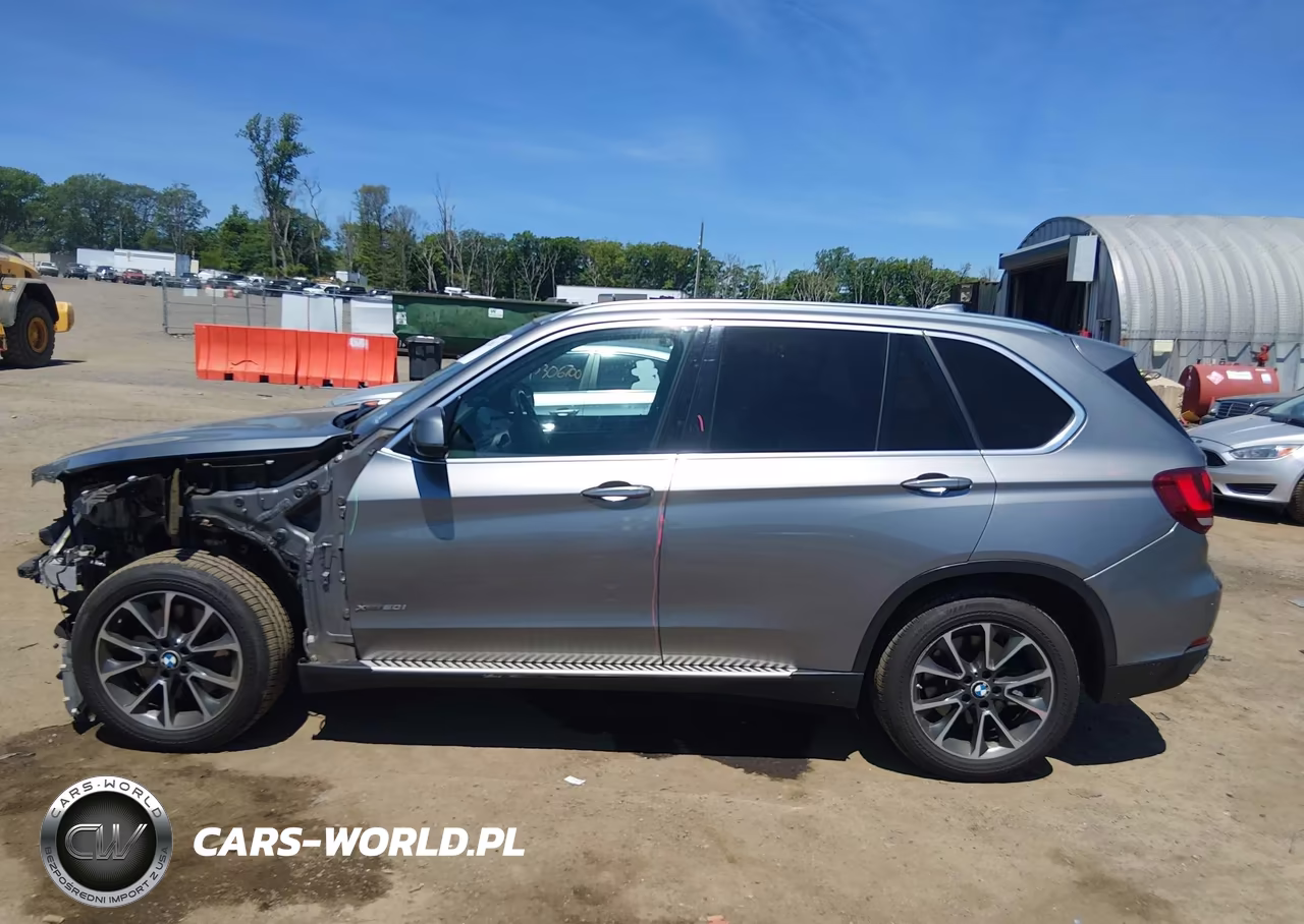 2017 BMW X5 xDrive50I VIN:5UXKR6C5XH0J84740 - 15