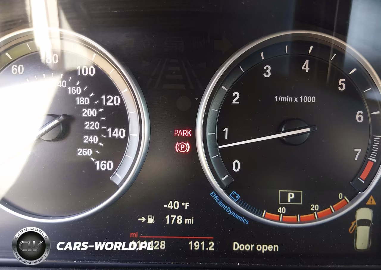 2017 BMW X5 xDrive50I VIN:5UXKR6C5XH0J84740 - 16