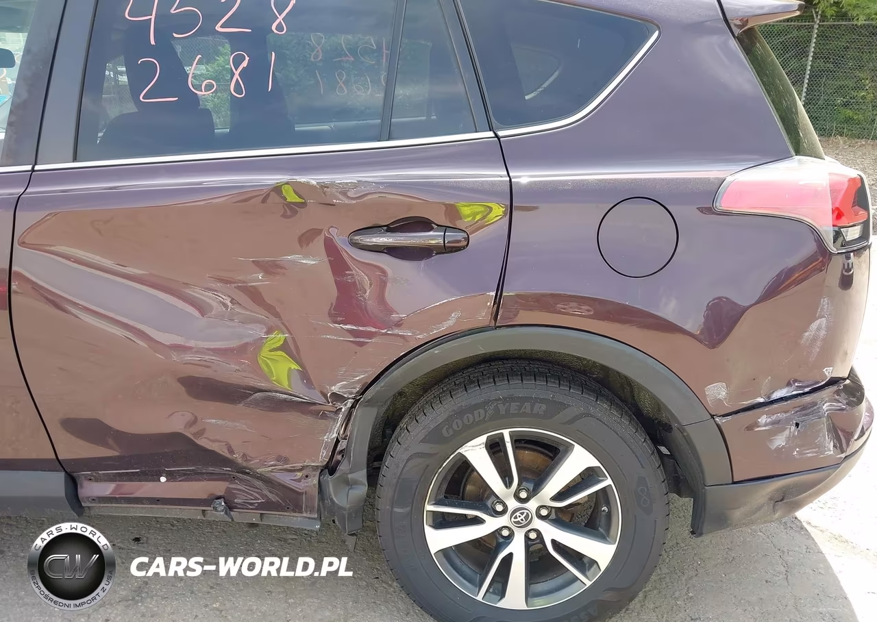 2017 Toyota Rav4 Xle VIN:2T3RFREV6HW670304 - 6