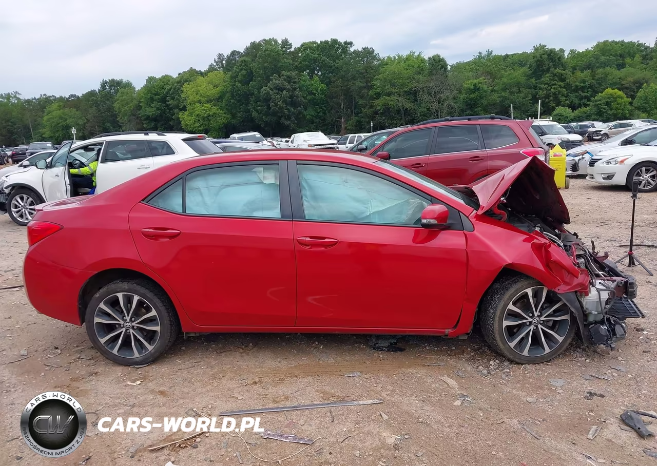 2018 Toyota Corolla Se VIN:5YFBURHE7JP822898 - 13